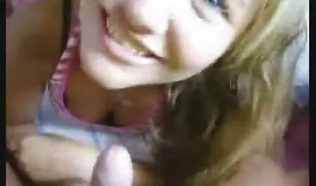Cô gái tóc vàng và cô sex nhat hay ko che ấy dâm