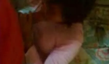 Một trẻ mô phim sex khong che hay nhat hình khiêu dâm, nằm trên lưng của cô và cho cô âm hộ của cô người yêu.