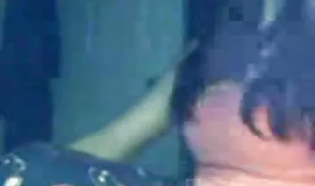 Một trẻ, gái ở mọi cách có thể, trên ghế. phim sex nhat khong che