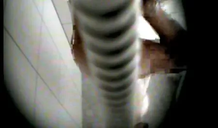 Ba già giận để phim sex khong che nhật bản bơi trong hồ bơi và fuck