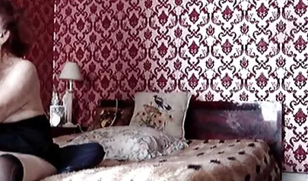 Mẹ mô hình khiêu dâm sex nhật hay không che háo hức và gợi cảm hôn khỏa thân.