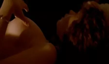 Mẹ của các áo len ở phía phim xes nhat ban ko che trước của con, con trai.